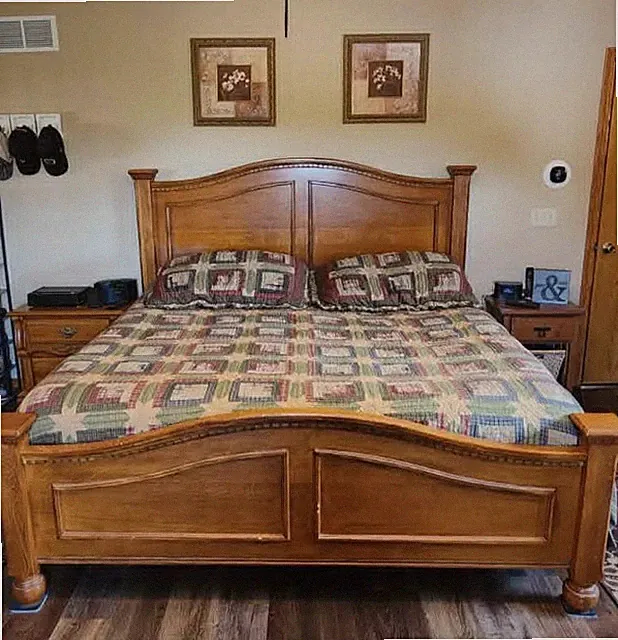 Beautiful Tea Cabin Patchwork King Size Quilt & Pillow Shams 100% Cotton