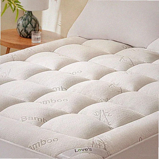 Love's cabin King Size Mattress Topper, Rayon Derived from King, White