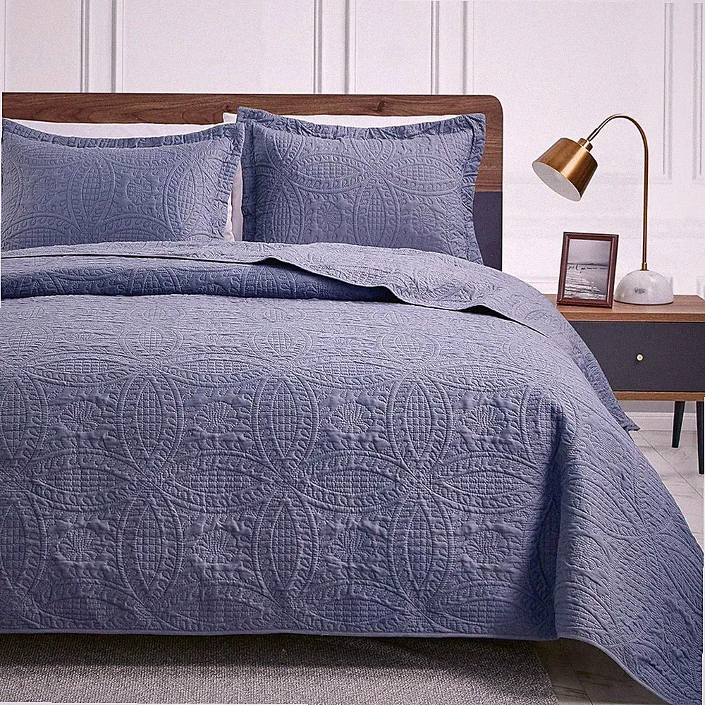 Love's Cabin oversized king size quilt bedding set