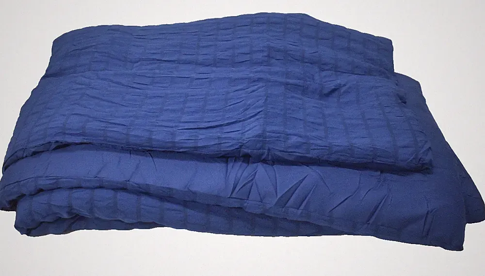 Love's Cabin TwinXL Comforter Blanket BLANKET ONLY Dark Blue 68" x 88"